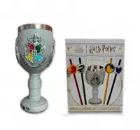 Ilustracja produktu Zestaw Harry Potter: Puchar 3D + Słomki (4 szt)