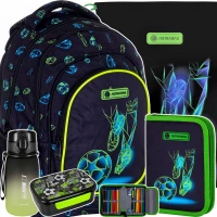 Ilustracja produktu AstraBag Zestaw Szkolny 5el. Football Motion Plecak 502023066 + Piórnik 503023021 + Worek 507023016 + Bidon 536877 + Śniadaniówka Z18674