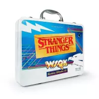 Ilustracja produktu Zestaw kolekcjonerski Stranger Things: WSQK (Gold Vinyl Edition)
