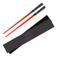Ilustracja produktu Zestaw Pałeczek do Sushi Gwiezdne Wojny - Miecze świetlne Darth Vader