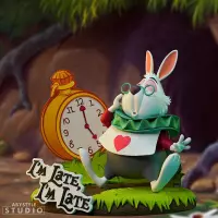 6. Figurka Disney - Biały Królik
