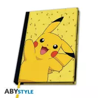 2. Zestaw Prezentowy Pokemon "Pikachu": notatnik A5 + Kubek + Zestaw pocztówek