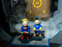 7. Stojak Fallout: Big League Vault Boy