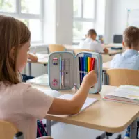 4. AstraBag Piórnik AC21 Dwukomorowy z Wyposażeniem Puppy Line 503026063