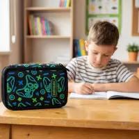 4. AstraBag Piórnik AC21 Dwukomorowy z Wyposażeniem Game On 503026031