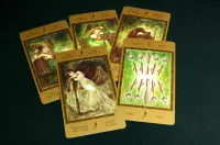 3. Tarot - The Labyrinth Luis Royo