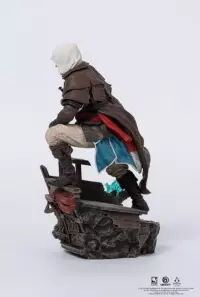 3. Figurka Assassin's Creed BLack Flag Edward Kenway 1/8
