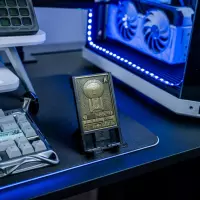 6.  Star Trek Zestaw: Stojak na telefon + 3x płytki Digiplates