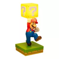 3. Lampka Diorama Super Mario - Mario