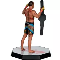 4. Figurka  Alex Pereira UFC Posed 18 cm