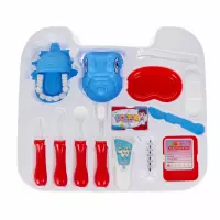 5. Mega Creative Zestaw Lekarski w Walizce 572083