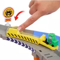 3. Mattel Disney Pixar Cars Auta Droga Ratunkowa Wyścig z Przeszkodami Tor JFL57