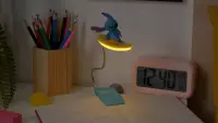 4. Lampka do Czytania Disney - Serfujący Stitch
