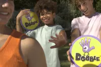 8. Dobble Giant