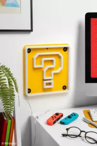 5. Neonowa Lampka Ścienna Super Mario Znak Zapytania 