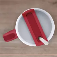 5. Kubek Podróżny ze Słomką Marvel Deadpool - Symbol - 1180 ml