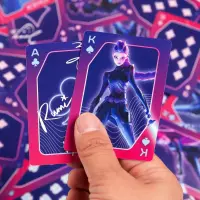5. Karty do Gry w Ozdobnym Pudełku K-POP Demon Hunters