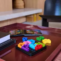 4. Smart Games IQ Square Deluxe (PL)