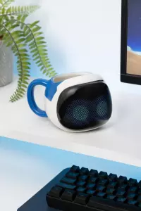 4. Kubek 3D Astro Bot