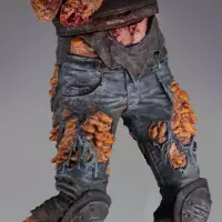 11. Figurka  The Last of Us Part II Armored Clicker 