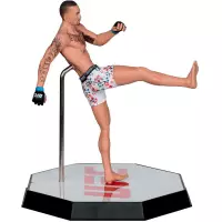 5. Figurka Max Holloway UFC Posed 18 cm