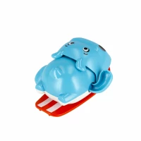 8. Mega Creative Naciągana Zabawka Do Kąpieli Hipcio 13cm 499211