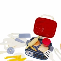 7.  Mega Creative Masa Plastyczna Grill Plus Akcesoria 481570