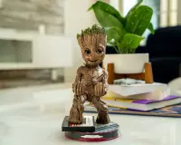 8. Stojak Marvel Uśmiechnięty Toddler Groot